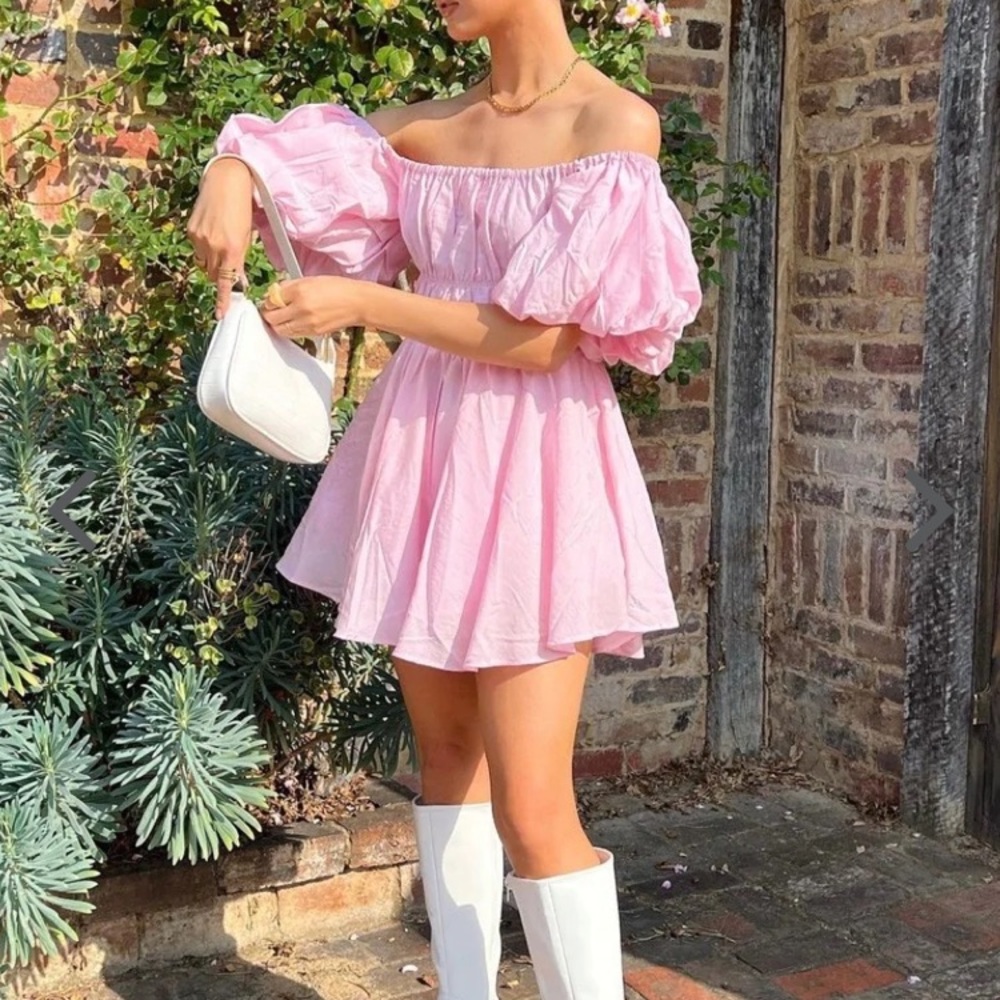 NWOT Vrg Girl Aiyana // Paris Is Calling Mini Dress Pink // Verge Girl
